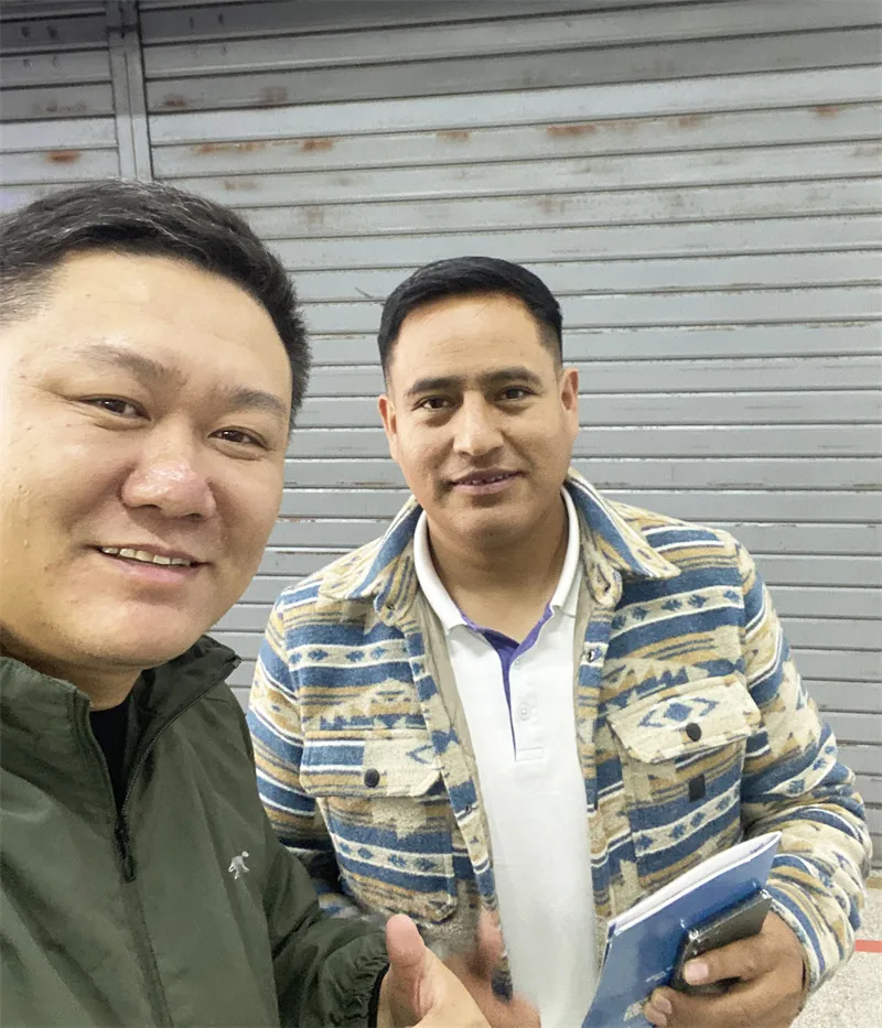 honghu business visiting